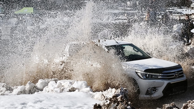 Ordu'da karla kaplı parkurda off-road heyecanı