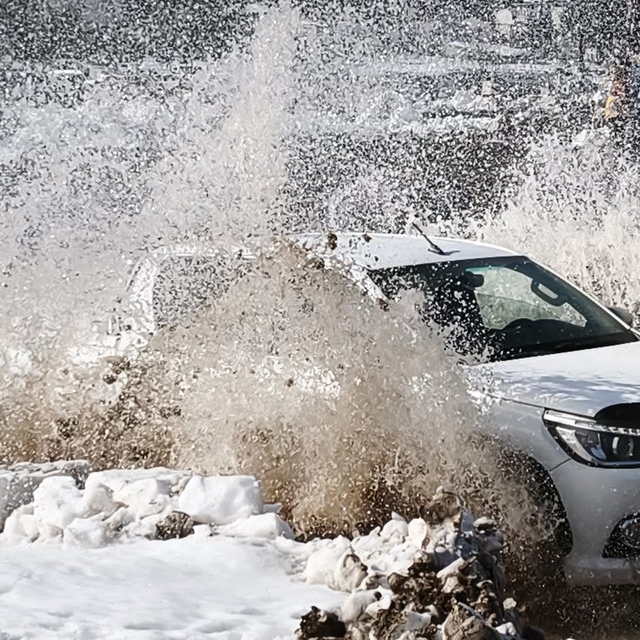 Ordu'da karla kaplı parkurda off-road heyecanı