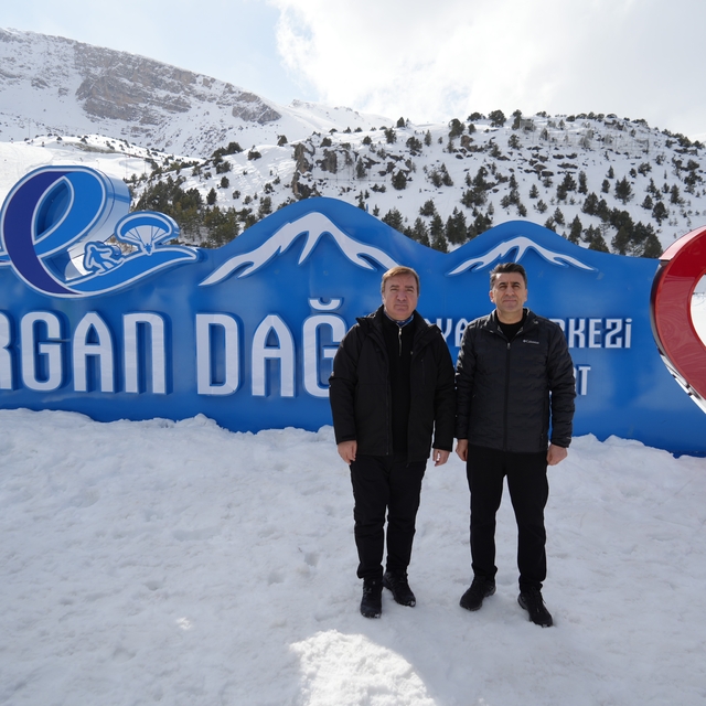 Tunceli ve Erzincan turizmine milat olacak yol için iki vali el sıkıştı