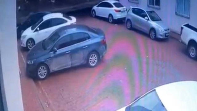 Gaziantep'te istinat duvarının çöktüğü anların görüntüsü ortaya çıktı
İstinat duvarı çöktü, facianın eşiğinden dönüldü