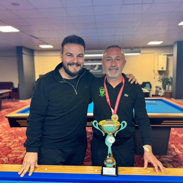 Bilardoda Şampiyon Muzaffer Kahraman