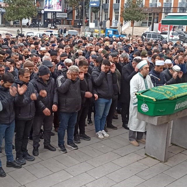 Emekli zabıta komiseri dualarla son yolculuğuna uğurlandı