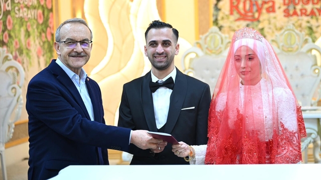 Depremde bacağını kaybeden genç, yaşadığı büyük acıların ardından yeni bir hayata adım attı