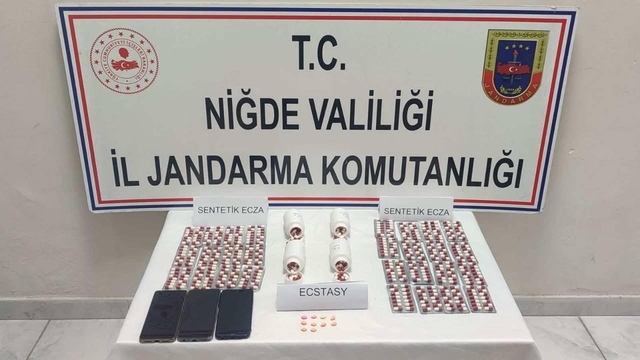 Niğde'de uyuşturucu operasyonu: 3 gözaltı