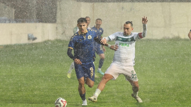 Menemen FK ağır zeminde fırsat tepti