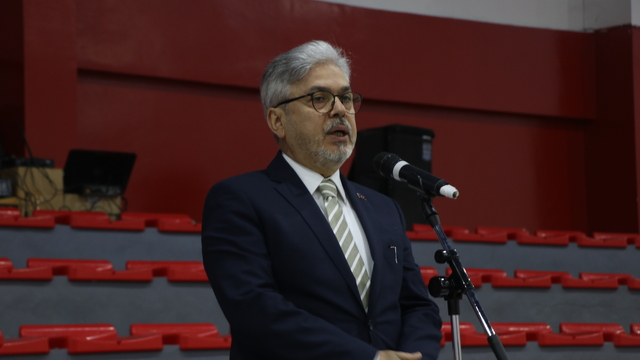 Yalova'da okullarda ikinci dönem "Bayrak Sevgisi" temasıyla başladı