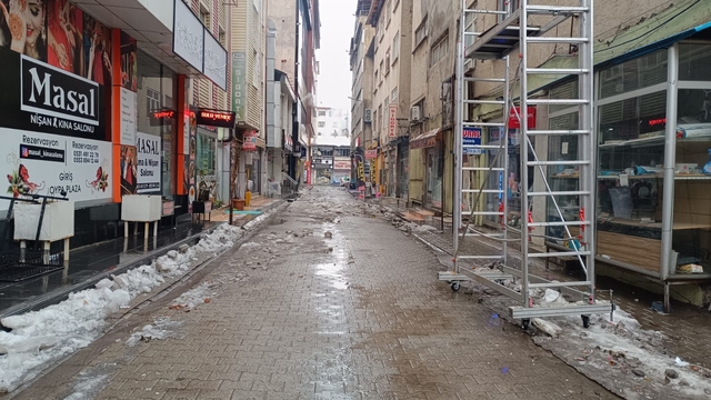 Kiğı'da taşımalı eğitime kar engeli