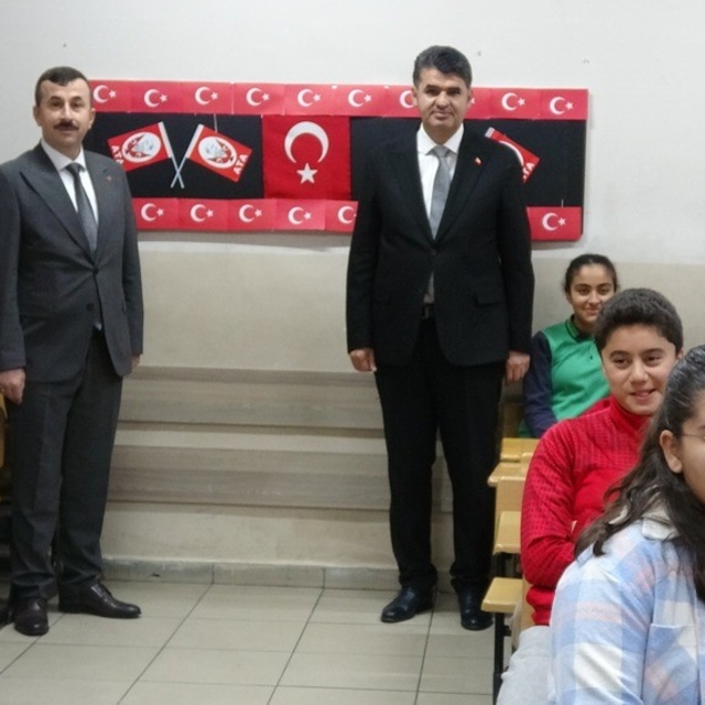 Kilis'te 2. dönemin ilk dersinin konusu "Bayrak" oldu