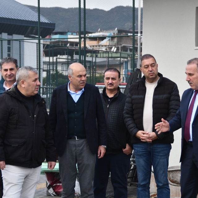 Söke Şehir Stadı'nın Altay maçına yetiştirilmesi için çalışmalar hızlanıyor