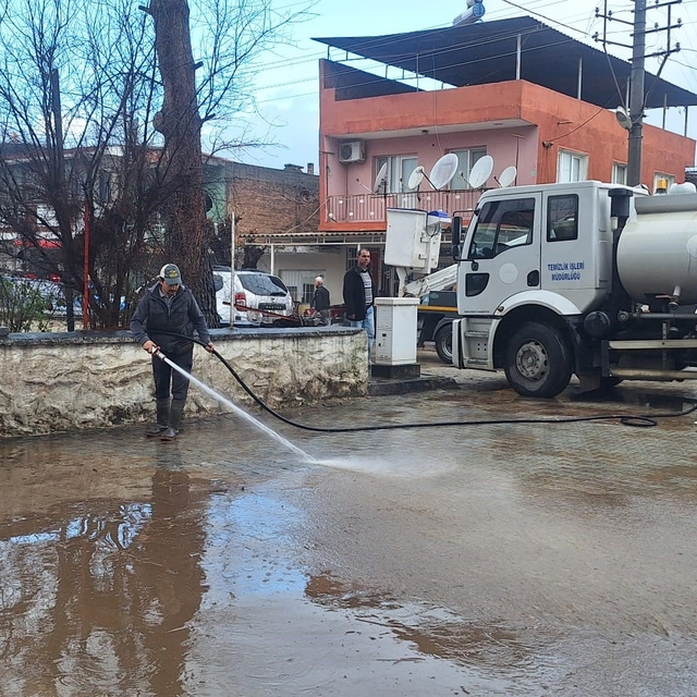 Söke'de belediye ekipleri seferber oldu
