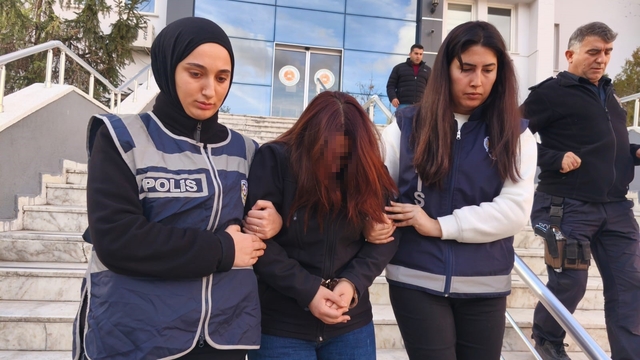 Yeni görüntüler ortaya çıktı: Bebeğe şiddet uygulayan hemşire başka bebeğe de tokat atmış