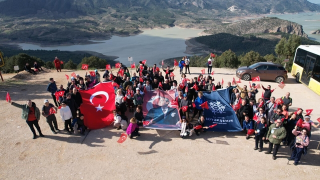 Doğaseverler Arapapıştı'da trekking etkinliğinde buluştu