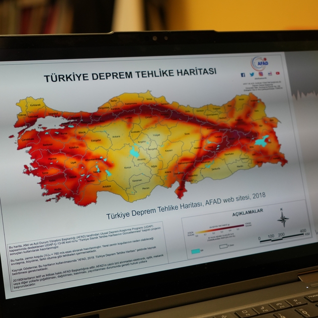 Artan deprem grafiğine uzman yorumu
Prof. Dr. Şerif Barış:
"Türkiye'de de d...