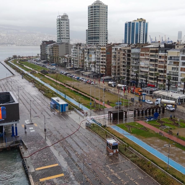 İzmir'de ocak yağışları 88 yılın ortalamasına fark attı
