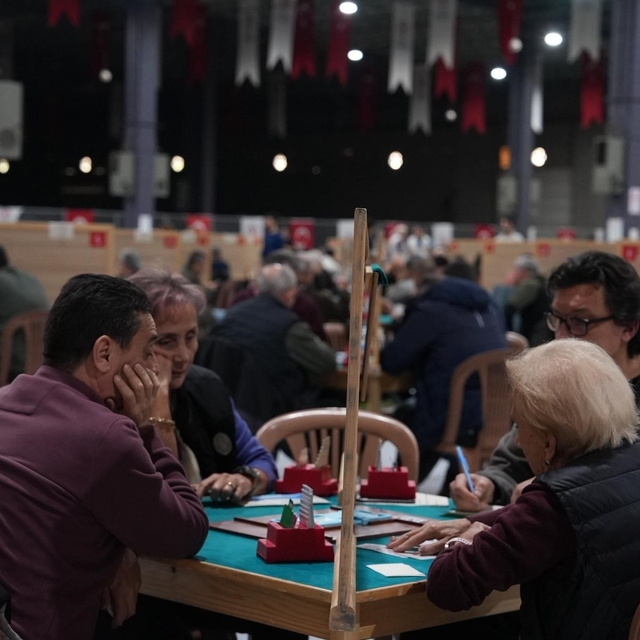 Briç camiasının en prestijli buluşması Denizli'de başladı