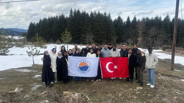 Sinop'ta uluslararası öğrencilerin kar keyfi