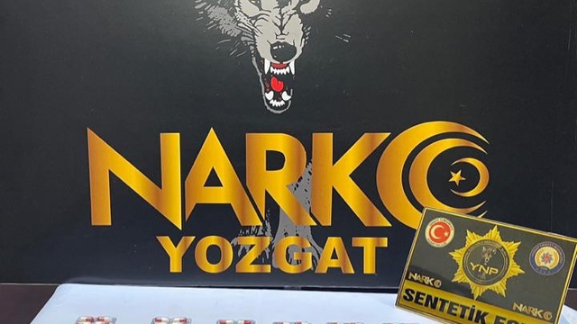 Yozgat'ta otomobilde 182 sentetik uyuşturucu hap ele geçirildi