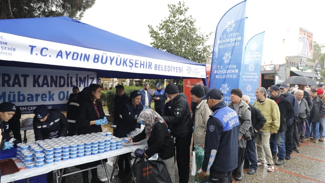 Büyükşehir'den vatandaşlara kandil helvası