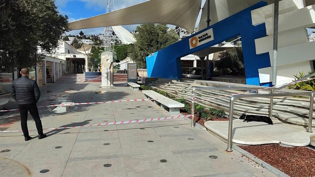 Fırtına, Bodrum'da alış veriş merkezini de vurdu