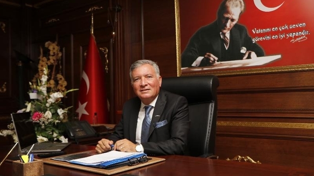 Başkan Kepenek'ten Berat Kandili mesajı