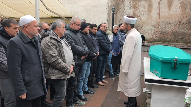 Antalya'daki kazada hayatını kaybeden otobüs şoförünün cenazesi Kütahya'da defnedildi