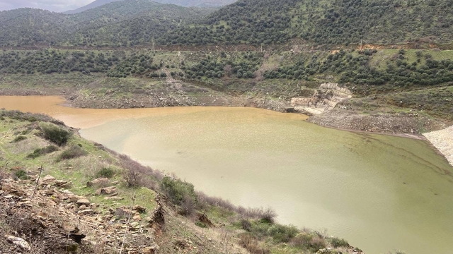 Bayındır'da yağmur bereketi: Zeytinova Barajı'nda su seviyesi arttı