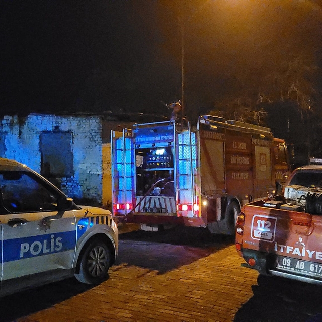 Metruk binadaki yangın korkuttu