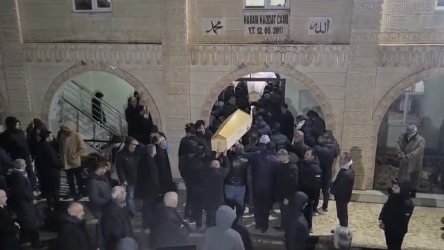 Mardin'deki yangında hayatını kaybeden çift defnedildi