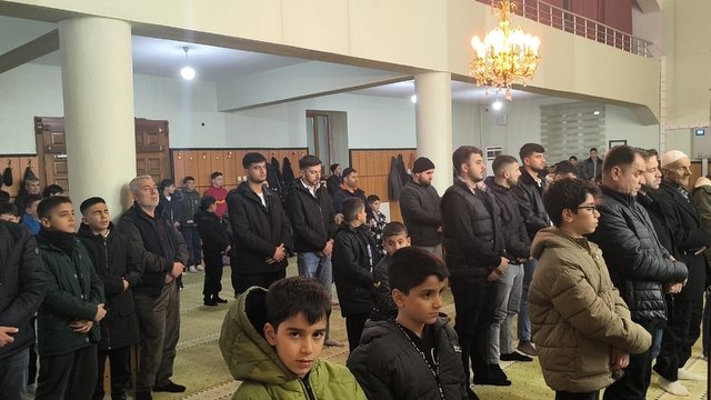 Gercüş'te Berat Kandili coşkuyla kutlandı