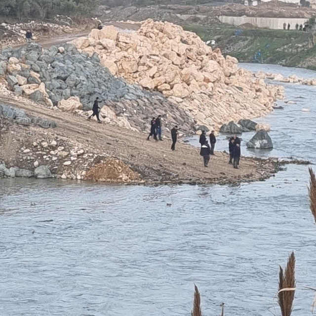 Hatay'da Asi Nehrine düşen kişi akıntıyla kayboldu