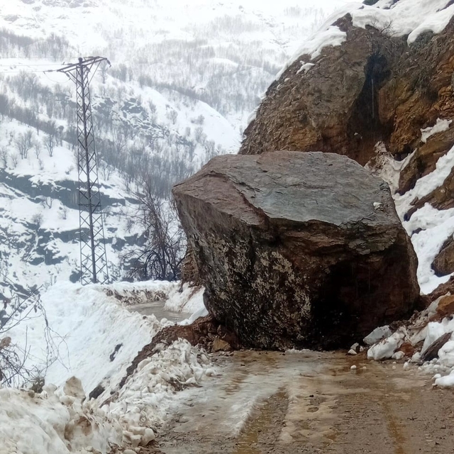 Bitlis'te yağış sonrası 6 farklı noktada heyelan meydana geldi