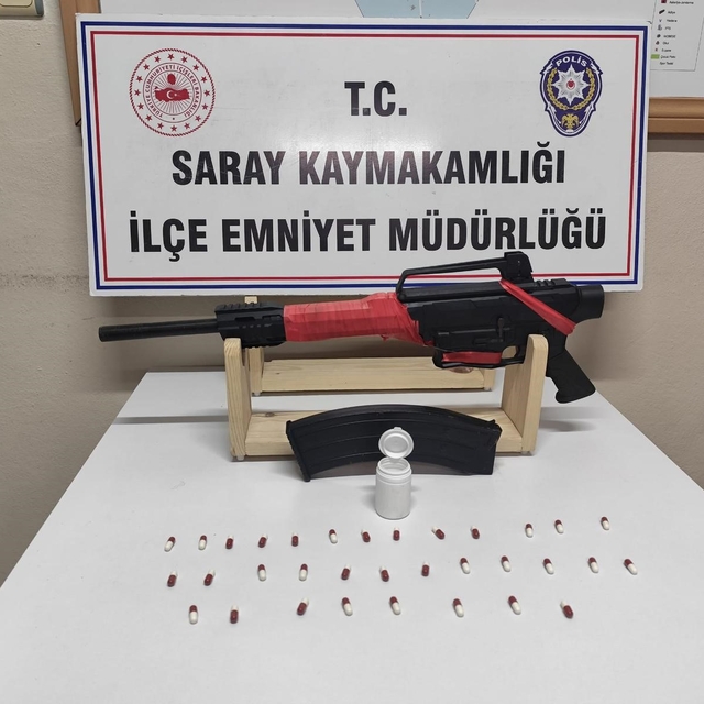 Tekirdağ'da uyuşturucu ve silah operasyonu: 4 gözaltı