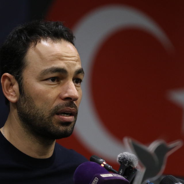 Selçuk İnan: "Plan tuttu ama skora gidemedik"
Kocaelispor Teknik Direktörü...