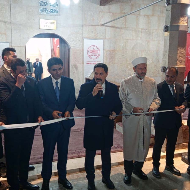 Asrın felaketinde hasar gören Reyhanlı'daki tarihi cami yeniden ibadete açı...