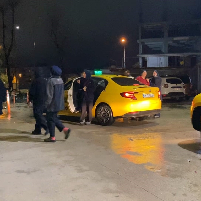 Bursa'da tekstil fabrikasında gıda zehirlenmesi şüphesi: 20 işçi hastaneye...