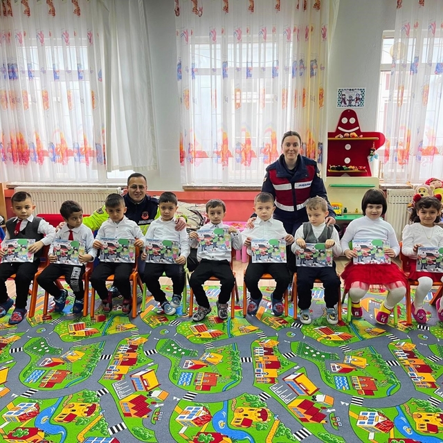 Kütahya'da okullar ve çevresinde güvenlik tedbirleri artırıldı