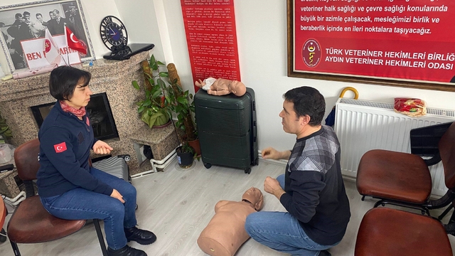 Veteriner hekimlere ilkyardım eğitimi
