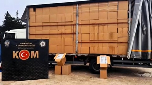 Bursa'da 8,7 milyon makaron ve 1,6 ton kaçak tütün ele geçirildi