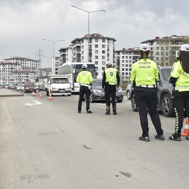 Ordu'da bir haftada 18 binden fazla araç ve sürücüsü denetlendi