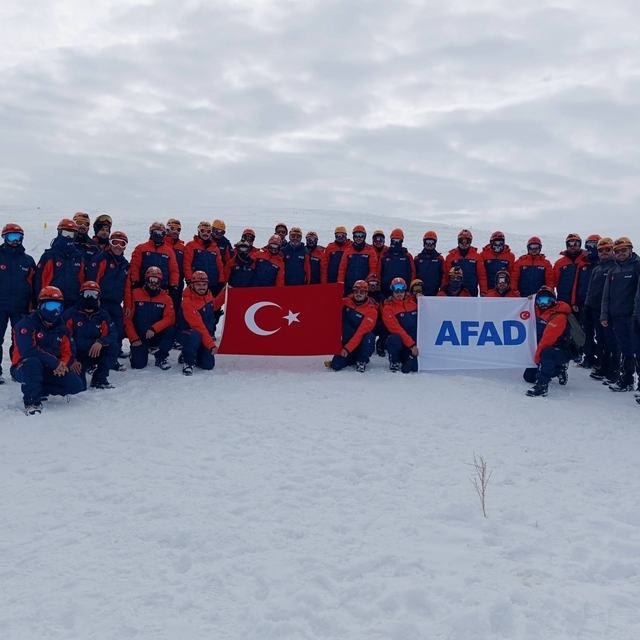 Bayburt AFAD ekibi çığ eğitimine katıldı