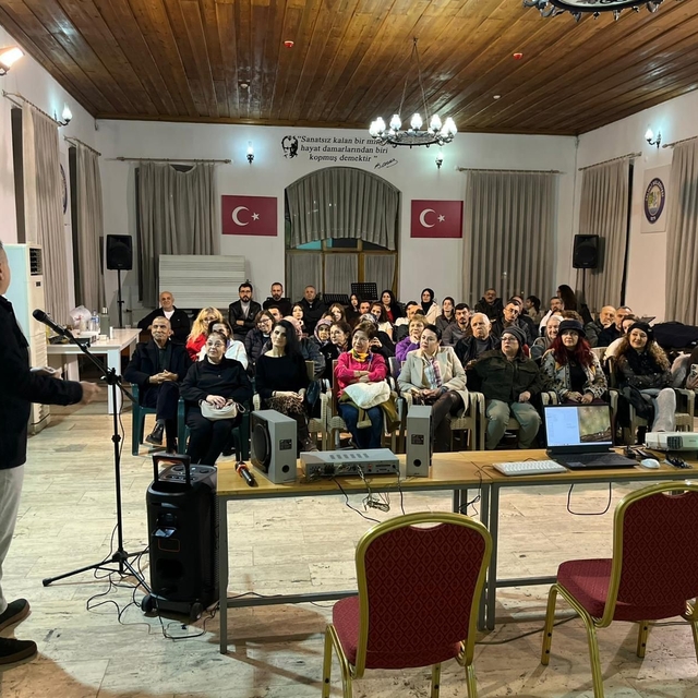 Salihli'de fotoğraf rüzgarı: SALFOD sunum günleri başladı