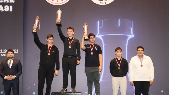 Satrançta Çeşme'nin gururu Egehan Yıldız Avrupa yolcusu