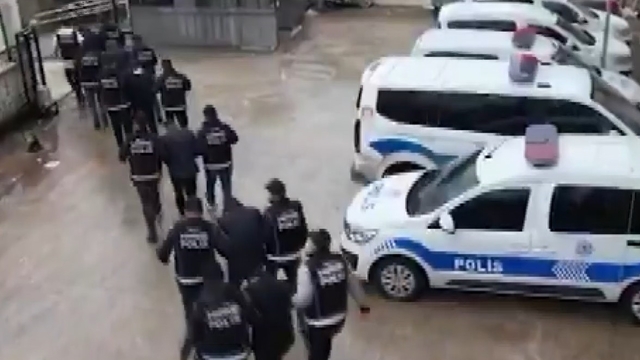 Gaziantep'te 162 litre sıvı metamfetamin ele geçirildi: 6 gözaltı