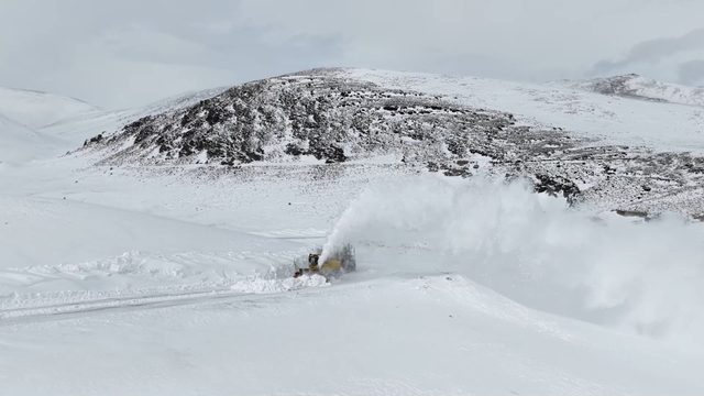 Van'da 53 yerleşim yerinin yolu kapalı