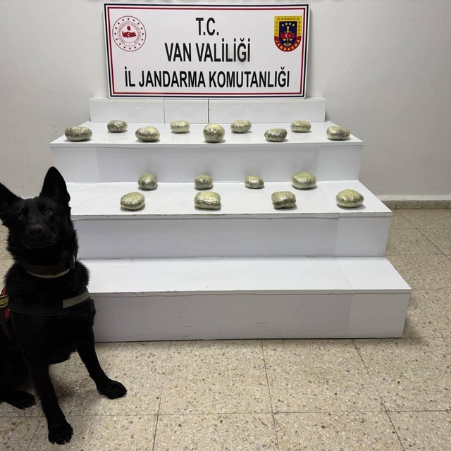 Van'da arazide 20 kilo 250 gram esrar ele geçirildi