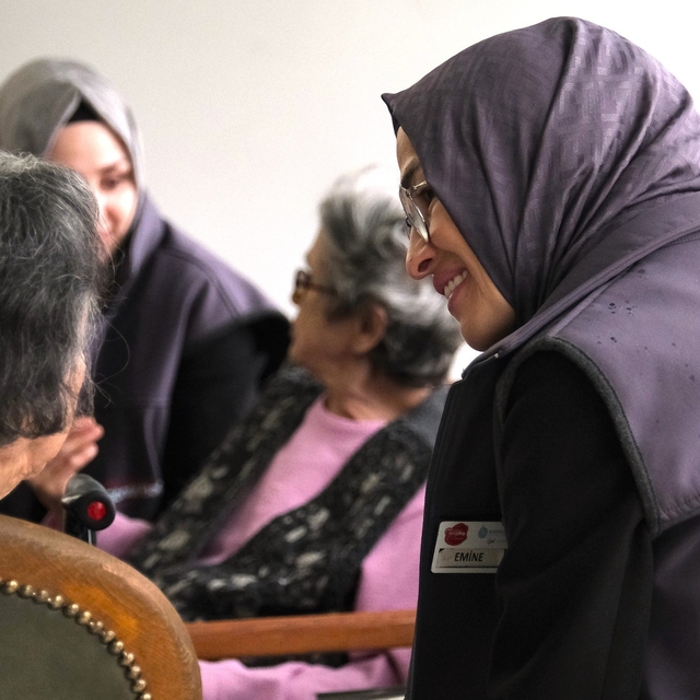 Başiskele'de "Gönül Bağı" gönüllüleri huzurevi sakinleriyle buluştu