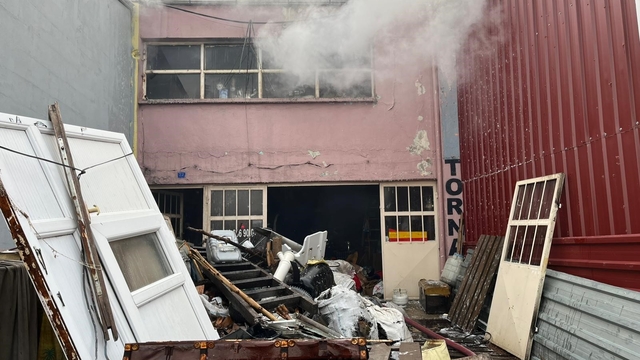 Gediz'de torna atölyesinda yangın