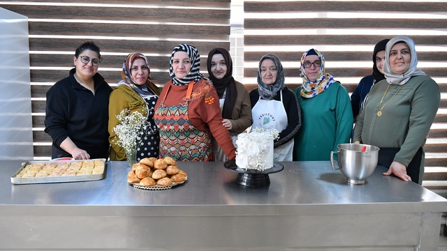 Yeşilyurt'ta kadınlar üretiyor emeğe değer katılıyor