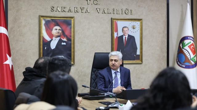 Sakarya'da trafik kurallarını ihlal edenlere 83 milyon liranın üzerinde ceza
Vali Doğan, Sakarya'nın ocak ayı asayiş bilançosunu açıkladı