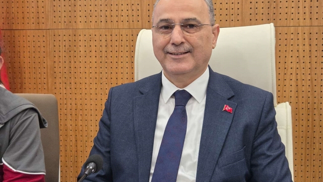 Samsun'da konteynerde bulunan 9 köpekle ilgili rapor açıklandı: "Doğal ölüm"
Başkan Kurnaz: "Köpeklerin telef olma nedeni doğal ölüm"